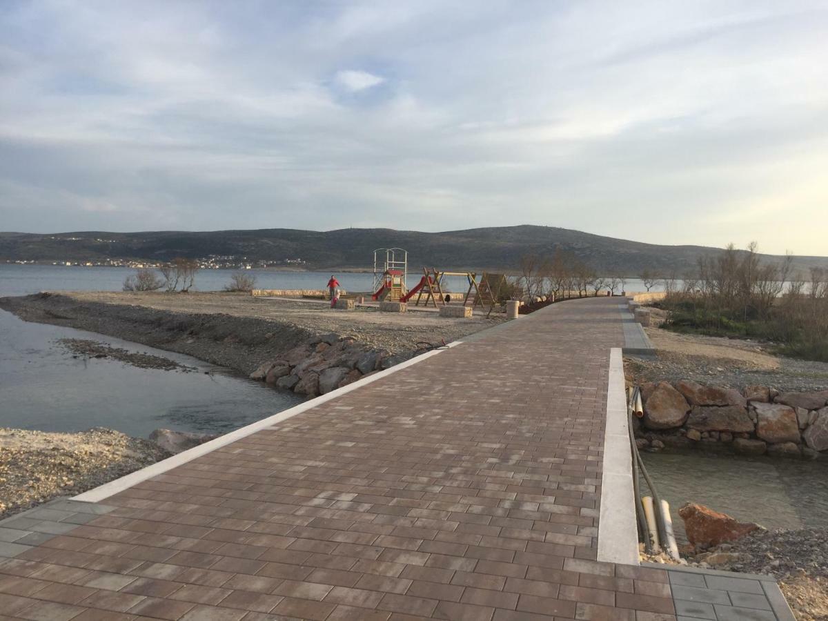 Apartment Ante And Dijana Apartment Starigrad Paklenica